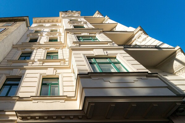 Exterior - Vienna Residence, City Hall - Parliament #6414 (Vienna)