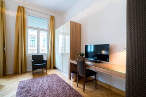 Interior - Vienna Residence, City Hall - Parliament #6414 (Vienna)