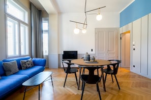 Dining - Vienna Residence, City Hall - Parliament #6417 (Vienna)