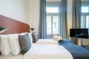 2 chambres, fer et planche à repasser, Wi-Fi gratuit, draps fournis