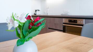 Fridge, microwave, oven, dishwasher