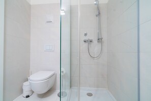 Shower, hair dryer, towels - Vienna Residence, City Park - Belvedere #2441 (Vienna)
