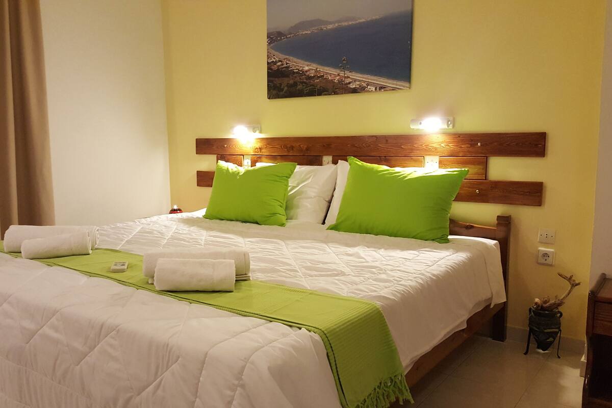 Chambre Confort | Literie hypoallergénique, accès au Wi-Fi (inclus)