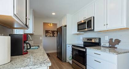 Spacious 5 Bedroom - Sleeps 14 - Nintendo/Foosball/Games