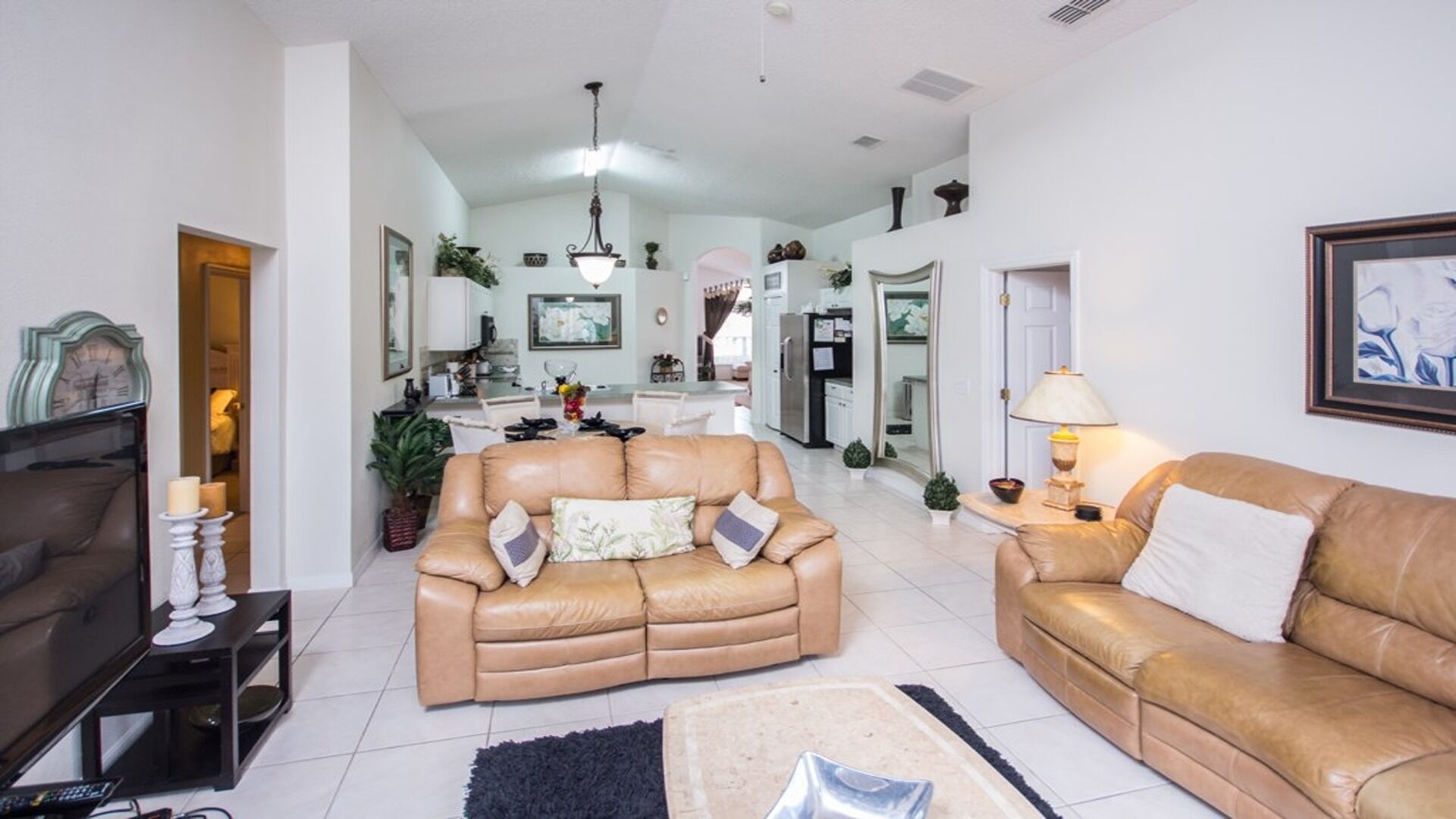 House, Multiple Beds (Cristine's Seasons Vacation Home) | Living room