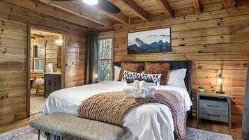 4 bedrooms, desk, iron/ironing board, travel cot