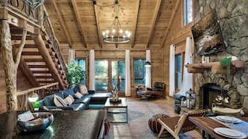 TV connectée, cheminée, jeux vidéo, baby-foot