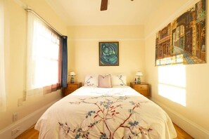 10 habitaciones, tabla de planchar con plancha, wifi y ropa de cama 