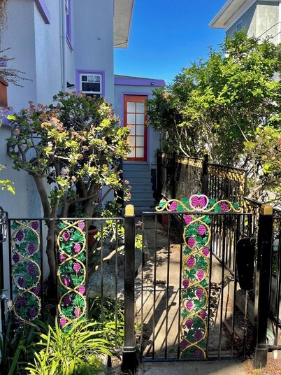 Berkeley's BEST Family Home & Neighborhood Walk to UC