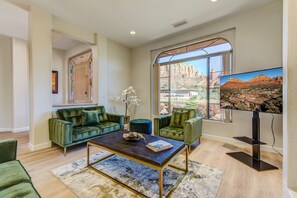 Televisie en een open haard