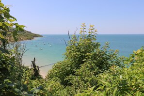Cottage | Interior - Larch Lodge (Totland Bay)