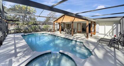 Contemporary Home with heated LARGE POOL and SPA