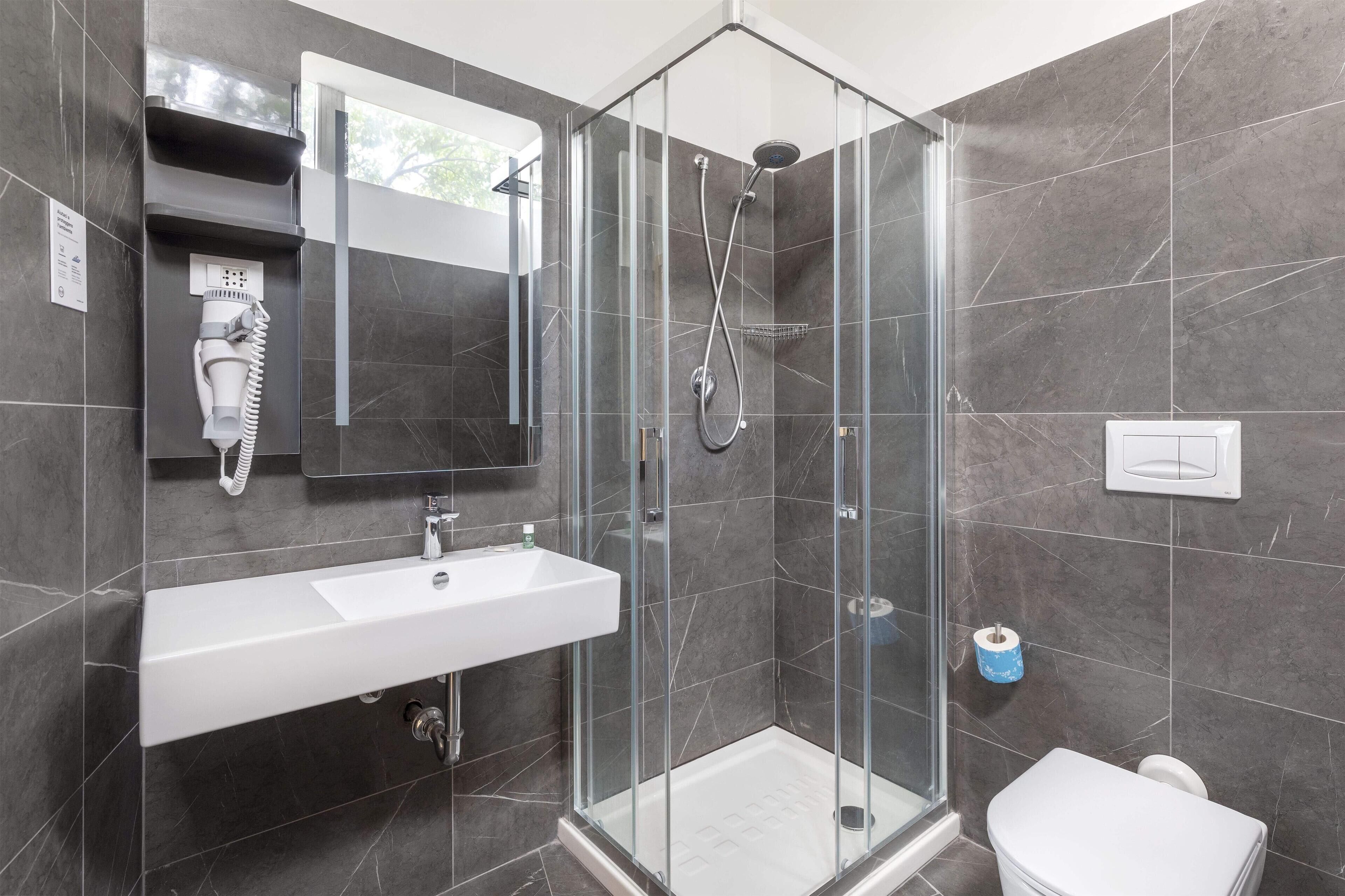 免费 WiFi、床单