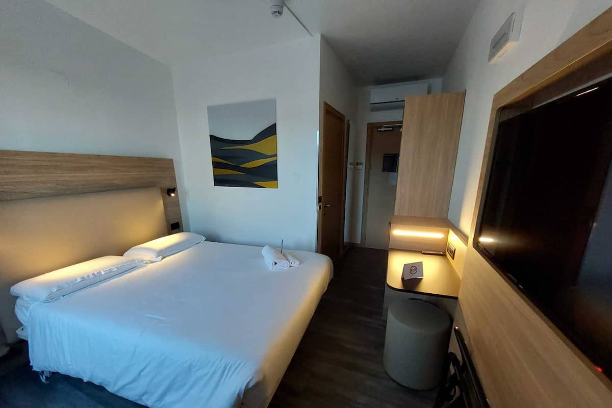 Superior eenpersoonskamer, niet-roken | Gratis wifi, beddengoed