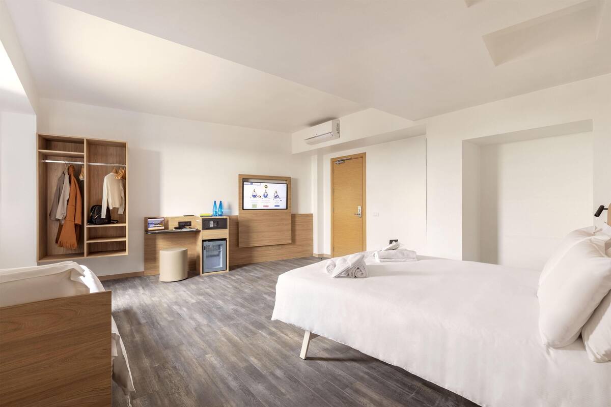 Superior Triple Room, Non Smoking