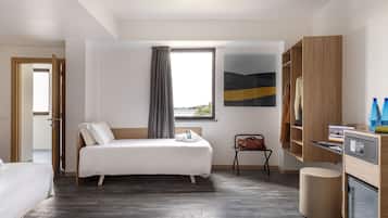 Superior-Dreibettzimmer, Nichtraucher | Kostenloses WLAN, Bettwäsche