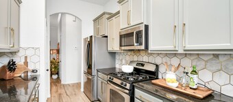 Cinco Ranch Home - Relocations & Insurance. Trails & Toys. Sleeps 6+