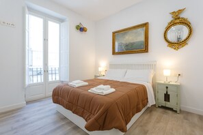 2 dormitorios, tabla de planchar con plancha, wifi gratis y ropa de cama