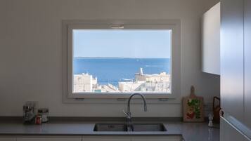 Kühlschrank, Ofen, Herdplatte, Geschirrspüler