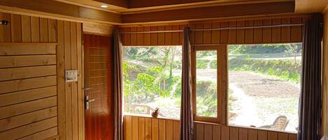 3 bedrooms, bed sheets