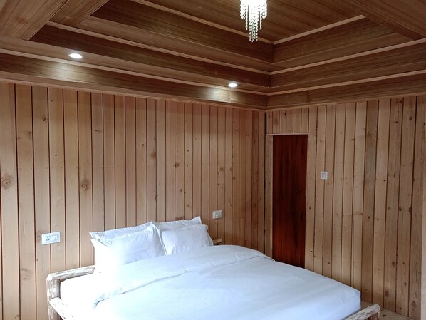 3 bedrooms, bed sheets