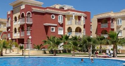 2 bed ground floor Puerto marina