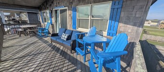 Semi-Oceanfront Gem in the Heart of KDH - Steps to Beach, Dining & Dog Friendly!