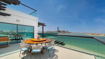 Exotica Suite Sea View with Open Jacuzzi and Club Lounge Access | Balcony view