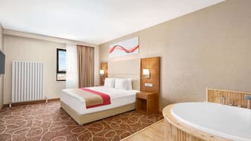 Suite presidencial, 1 cama King size, para no fumadores | Tina de hidromasaje