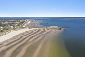 Beach nearby - Fabulous Beach Retreat! Walk to the water... (Bay St. Louis)