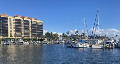 Relax and enjoy life’s simple pleasures! Come stay on a 52ft yacht