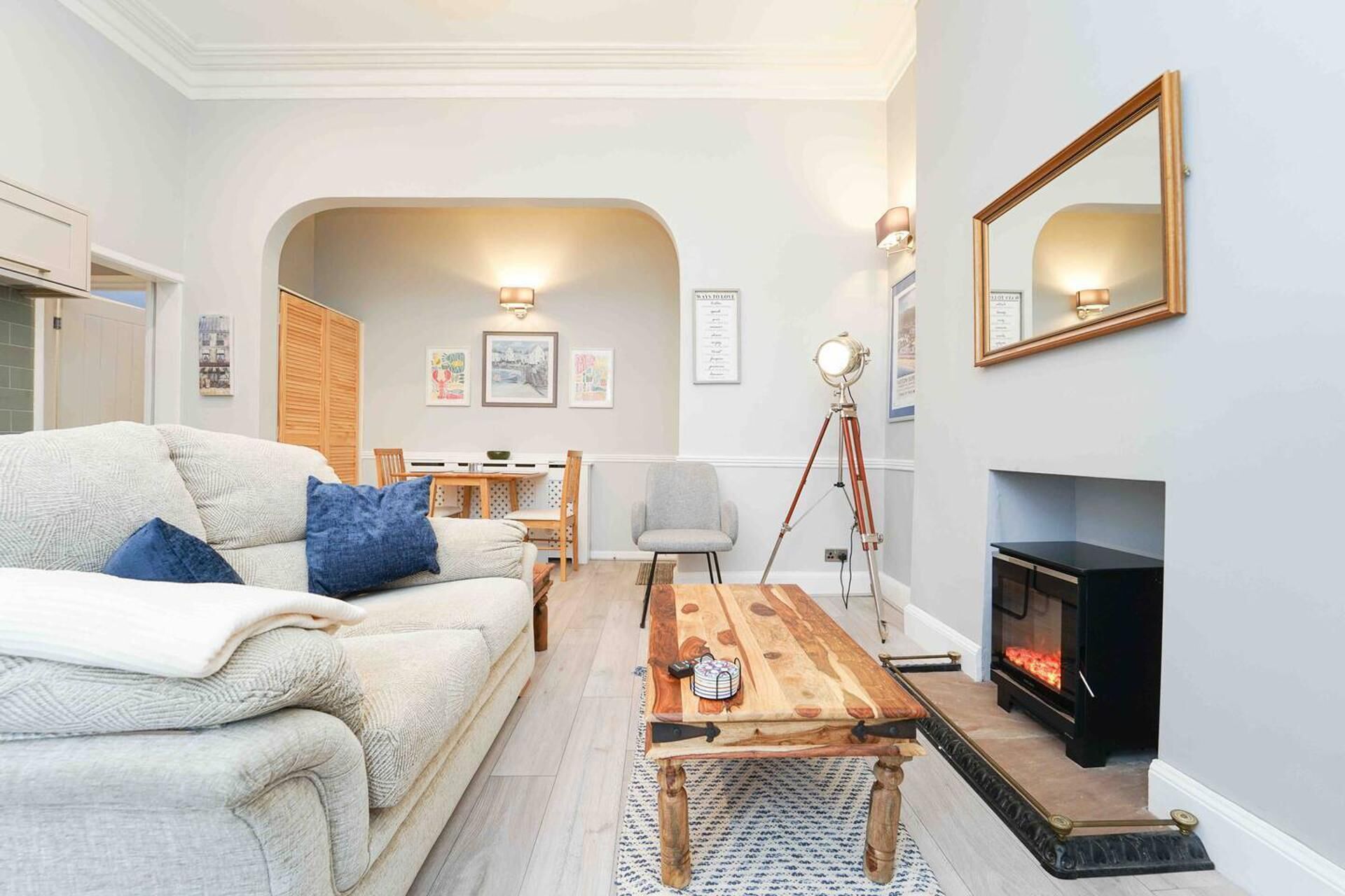 Apartment, Multiple Beds | Living room