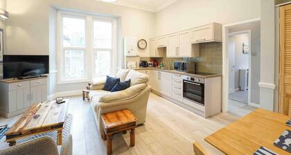 Beautiful 2-bed Apartment in Weston-super-mare
