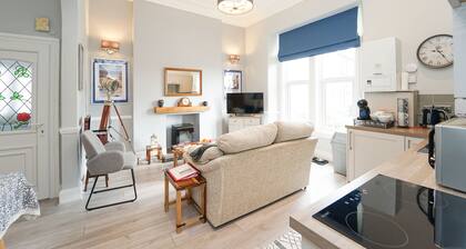 Beautiful 2-bed Apartment in Weston-super-mare