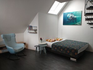 1 Schlafzimmer, Reisekinderbett, kostenloses WLAN, Bettwäsche