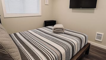 1 室のベッドルーム、アイロン / アイロン台、WiFi (無料)、ベッドシーツ