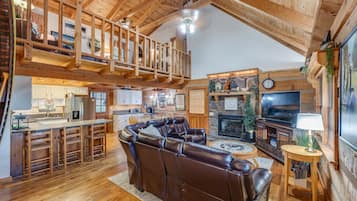 Smart TV, fireplace, DVD player, books