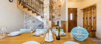 Rustic Villa BELLAMARE with pool