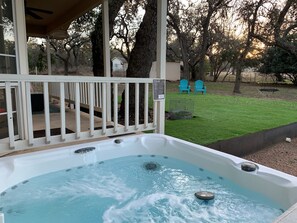 Baignoire à remous extérieure
