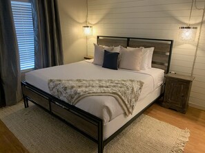 3 chambres, fer et planche à repasser, lit parapluie, Wi-Fi gratuit