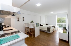 Studio, 2 Single Beds, Mountain View | Living area