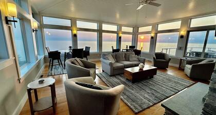 Paradise on the Rocks - York Oceanfront