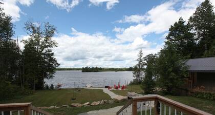 â€ïžPrivate Sandy Beach Waterfront Cottage w/ Hottubâ€ïž