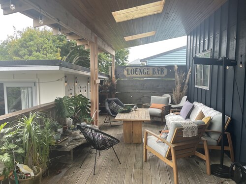 Walk to town and beach with beautiful views