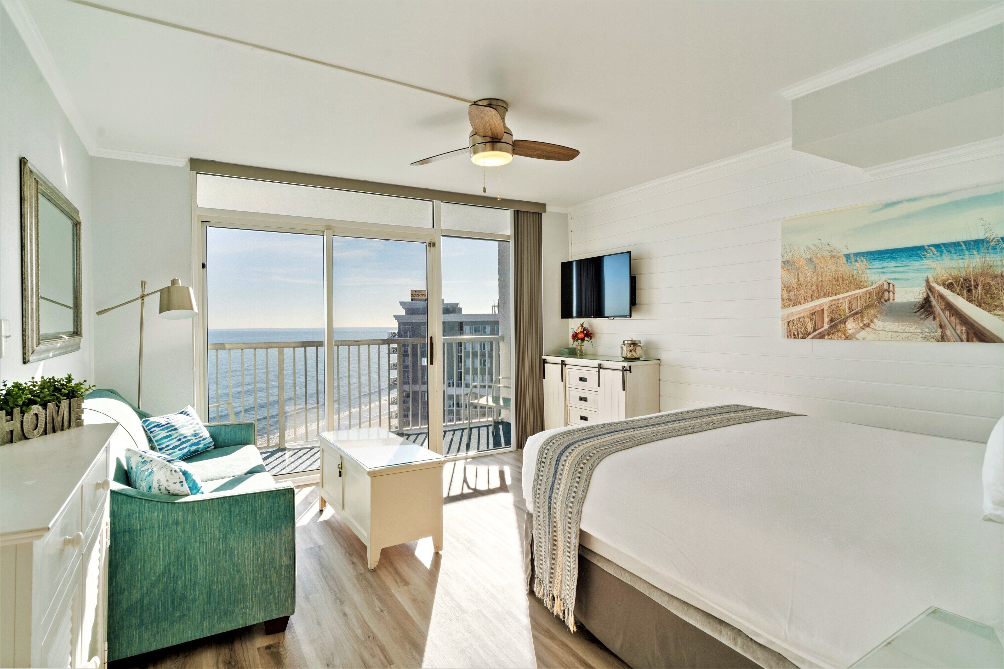 SeaWatch Resort- Oceanfront Vacation Condo #1703