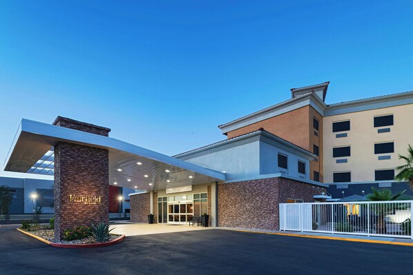 Exterior - Fairfield by Marriott Inn & Suites Phoenix West Chandler (Phoenix)