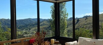 House in a gated community, modern, cozy and well located. 