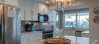 Beautiful  House with Private Pool & ARCADE