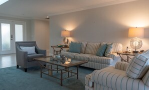 Een smart-tv en videogames