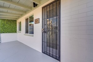 Exterior detail - Tucson Duplex-Left Unit-Firepit  · New!|Chic Duplex|Tucson||UofA|FirePit|2of 2 (Tucson)